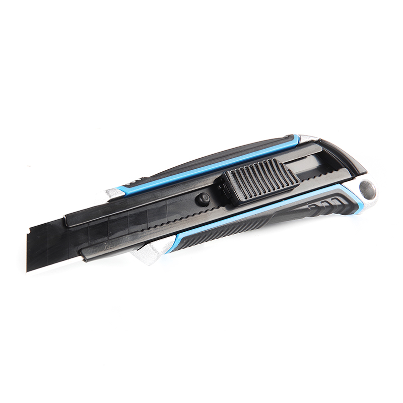 Нож выдвижной сегментный 18мм NS-18 APRO